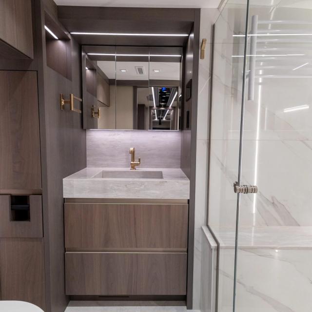 LC026 - LOKI Coach - Prevost H3-45