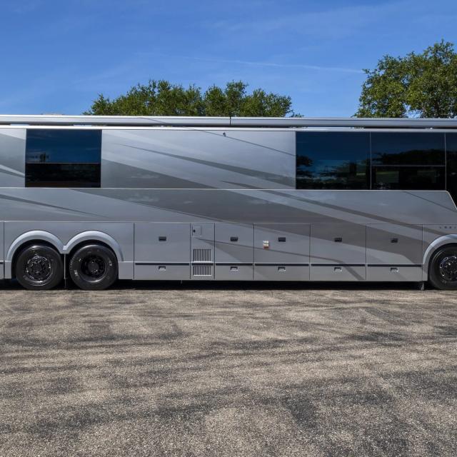 LC026 - LOKI Coach - Prevost H3-45