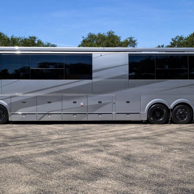 LC026 - LOKI Coach - Prevost H3-45